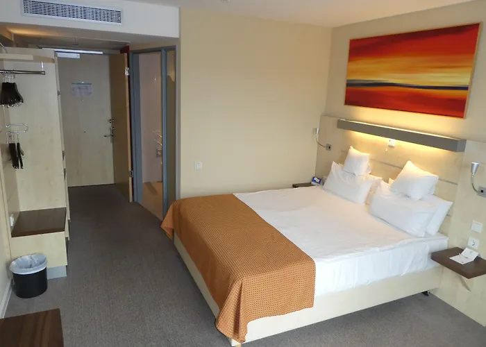 Express Nuernberg-schwabach Hotel 3*